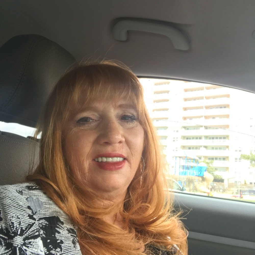 Meet your Posher, Jacqueline